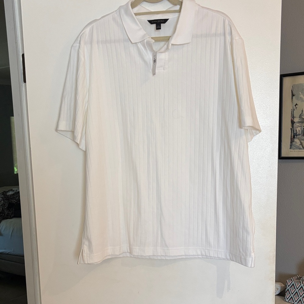 Men’s, Banana Republic, White Polo Shirt. Size XL. NWT